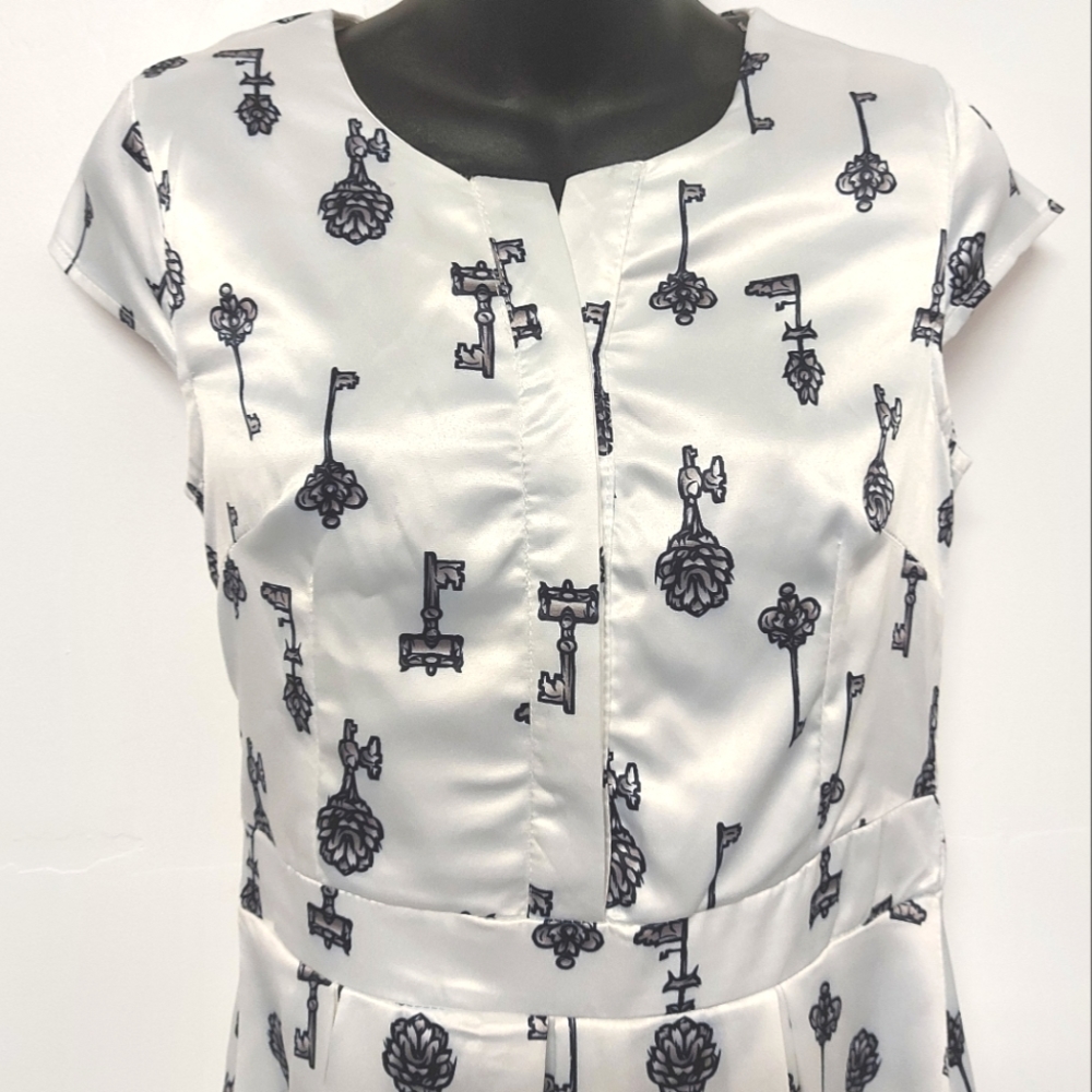 Wujiayouyi 'Keys' Satin Dress, Size Medium - Picture 3 of 13